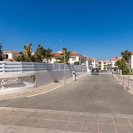 Apartment Mythical Sands Ba09